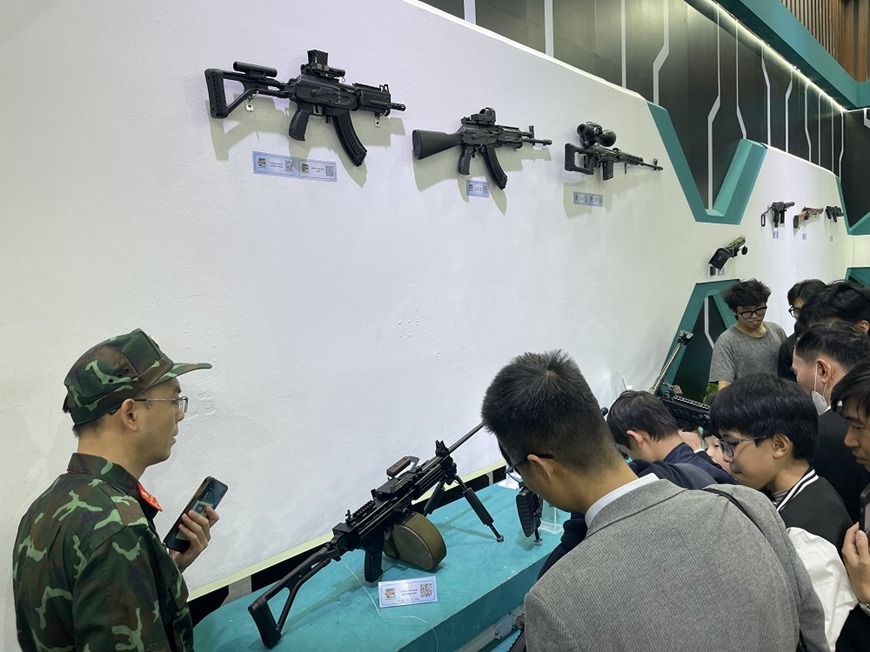 Bất ngờ vũ khí "Made in Vietnam" diễu binh: Ngôi sao đưa Việt Nam vươn mình, chuyên gia Nga rất muốn thử - Ảnh 5.