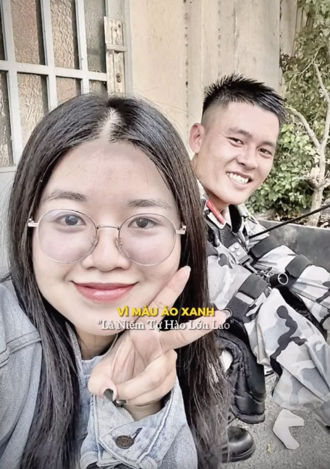 ChyChy nói về tình cảm với chiến sĩ Đặc nhiệm dù Thanh Hiếu: "Có nhiều thứ em sẽ giữ riêng và không công khai..." - Ảnh 8. ChyChy nói về tình cảm với chiến sĩ Đặc nhiệm dù Thanh Hiếu: "Có nhiều thứ em sẽ giữ riêng và không công khai..." - Ảnh 8.