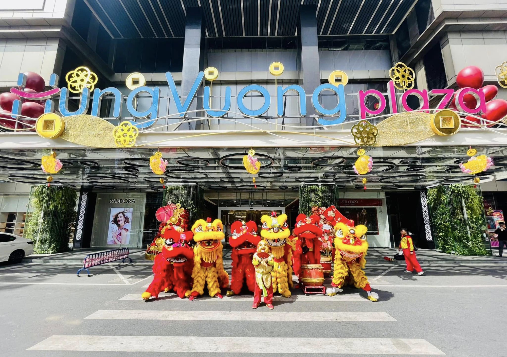 “Cha đẻ” của Vạn Hạnh Mall là người đứng sau cú “hồi sinh” ngoạn mục của Parkson Hùng Vương?- Ảnh 2. “Cha đẻ” của Vạn Hạnh Mall là người đứng sau cú “hồi sinh” ngoạn mục của Parkson Hùng Vương?- Ảnh 2.