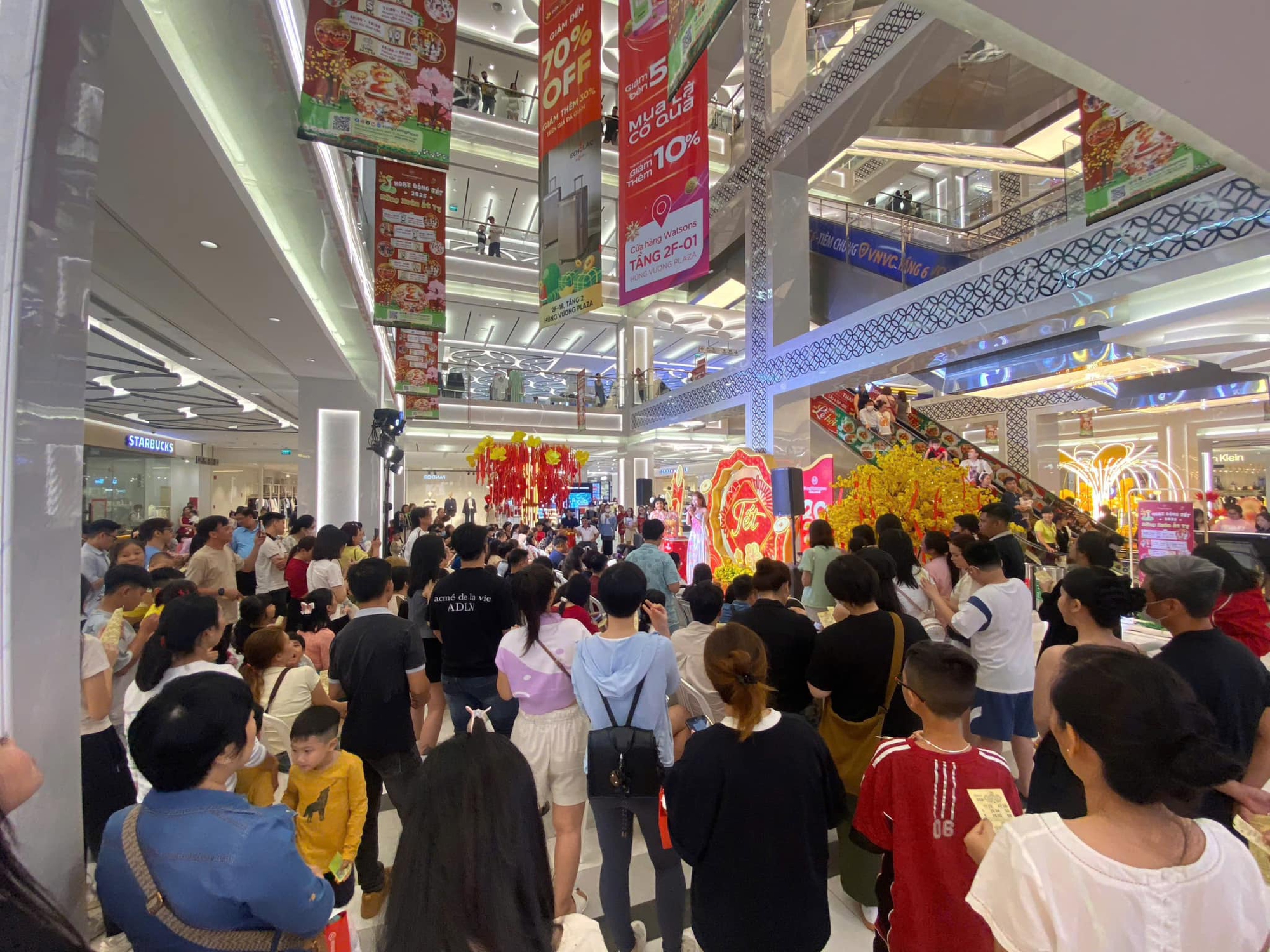 “Cha đẻ” của Vạn Hạnh Mall là người đứng sau cú “hồi sinh” ngoạn mục của Parkson Hùng Vương?- Ảnh 4. “Cha đẻ” của Vạn Hạnh Mall là người đứng sau cú “hồi sinh” ngoạn mục của Parkson Hùng Vương?- Ảnh 4.