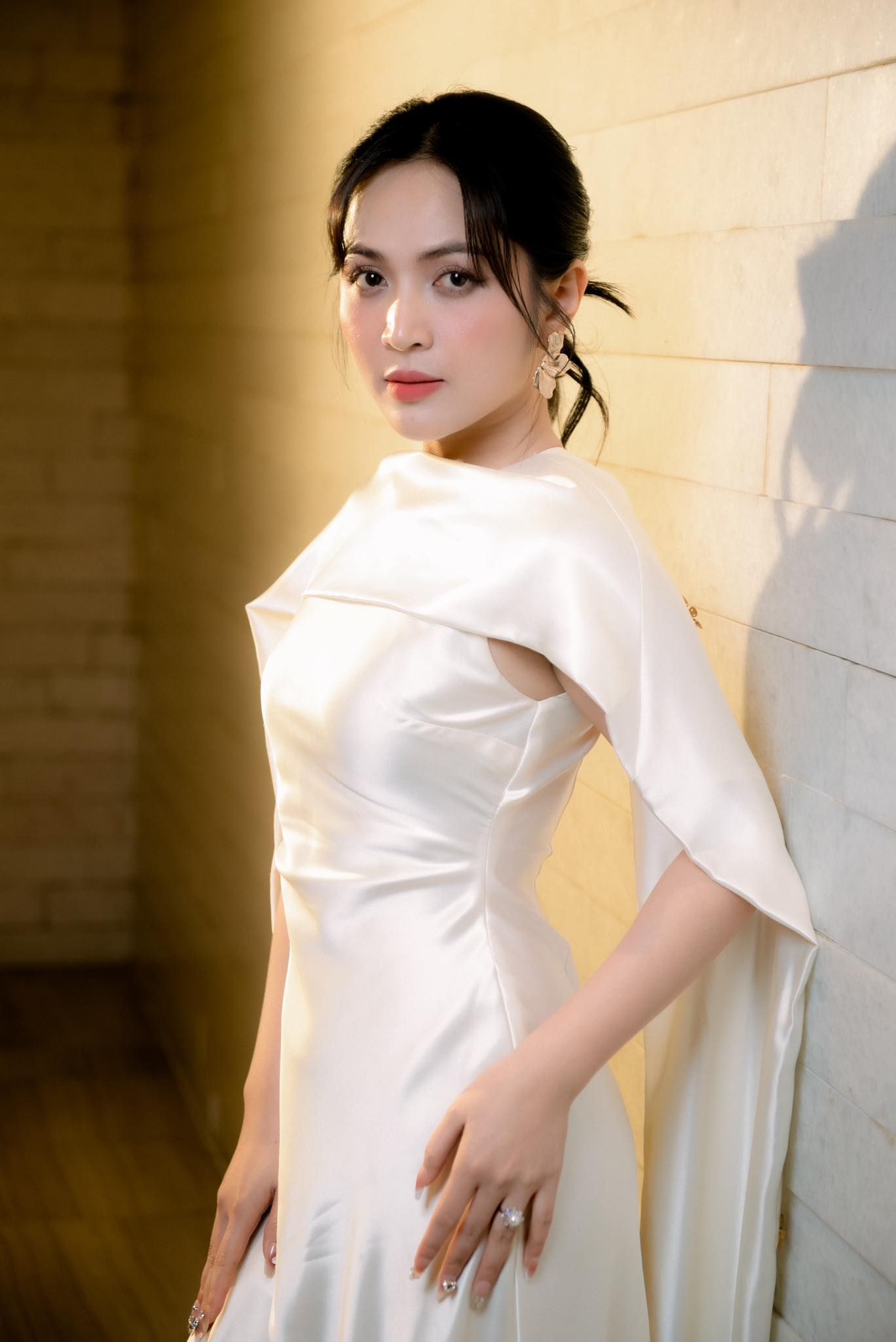 Võ Hạ Trâm chính thức lên tiếng khi bị so sánh với Duyên Quỳnh, thái độ thế nào mà được ủng hộ?- Ảnh 2.