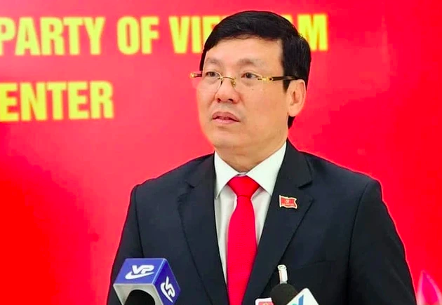 Thu giữ 10 , 5 tỉ đồng và 800 . 000 USD Trong vụ án Hậu Pháo tại Vĩnh Phúc - Ảnh 1. Thu giữ 10 , 5 tỉ đồng và 800 . 000 USD Trong vụ án Hậu Pháo tại Vĩnh Phúc - Ảnh 1.