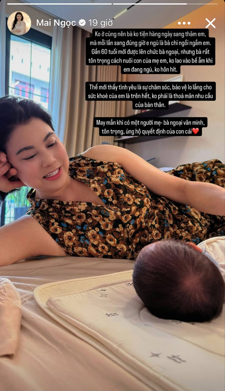 Mẹ đẻ Mai Ngọc sang thăm cháu, hành động sau đó khiến fan vội tặng điểm 10 cho "mẹ ngoại" này - Ảnh 1.