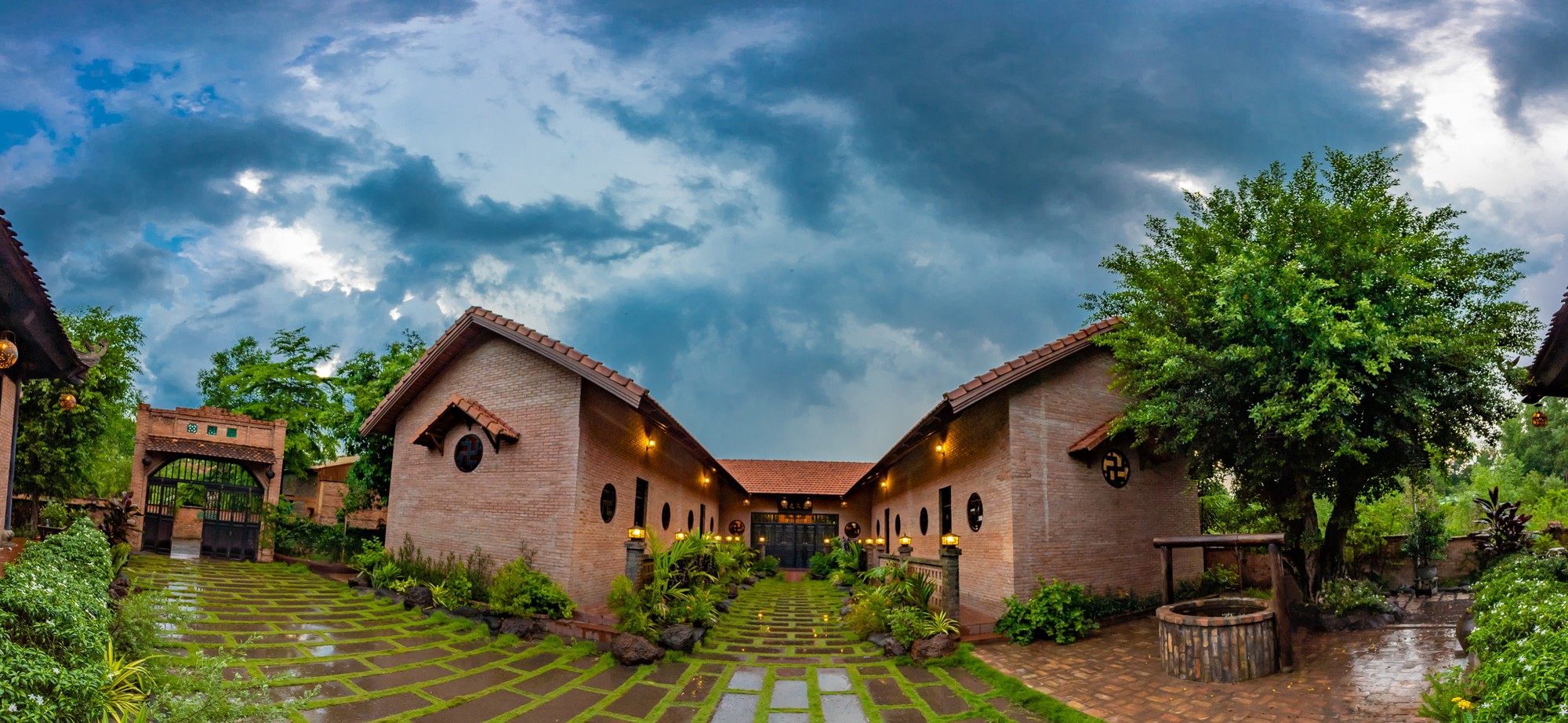 Nghệ sĩ sở hữu biệt phủ 100 tỷ ở Đồng Nai, resort 10.000 m2 ở Di Linh: “Bị soi quá thì tôi trốn” - Ảnh 1.