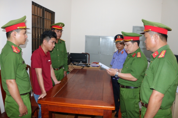 Nghi án vợ sát hại chồng khi đang ngủ tại Nghệ An: Điều tra nguyên nhân cái chết - Ảnh 2.