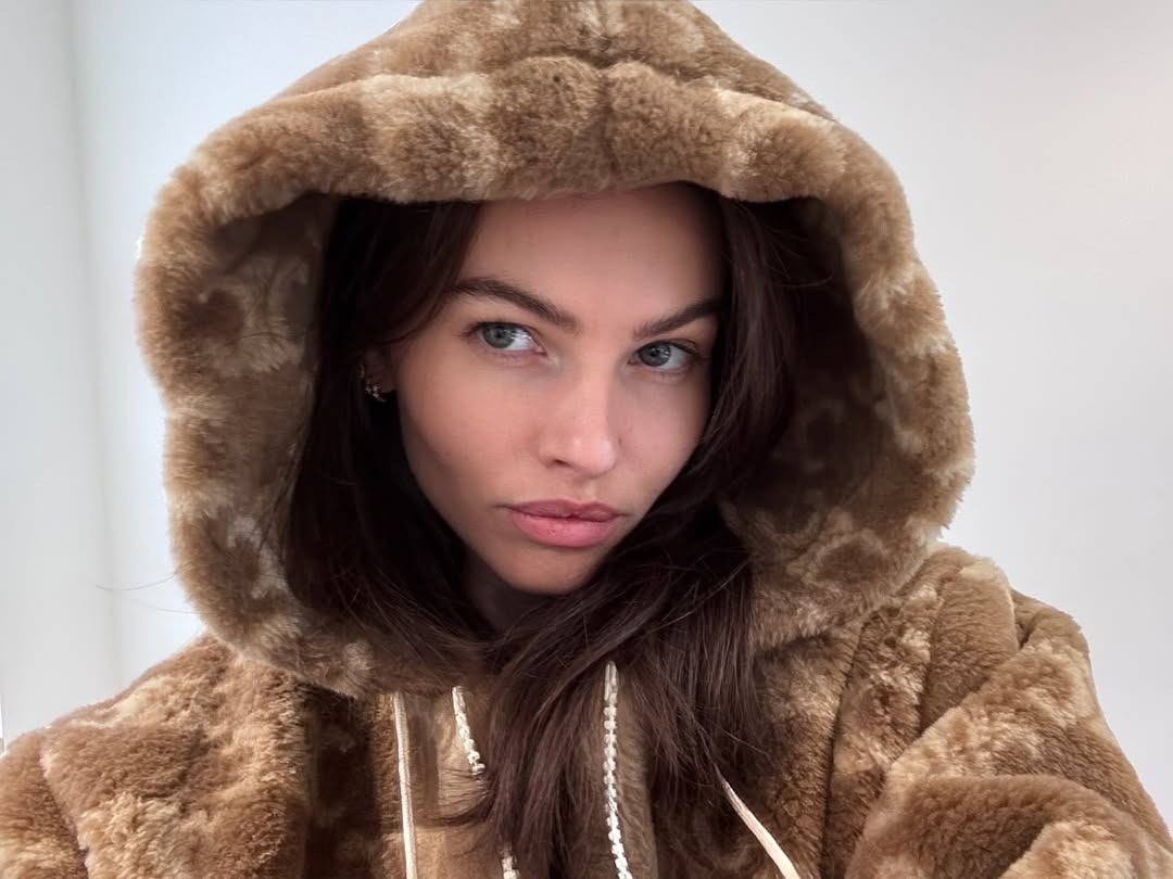 C&ocirc; b&eacute; đẹp nhất thế giới giờ ra sao - Ảnh 17.