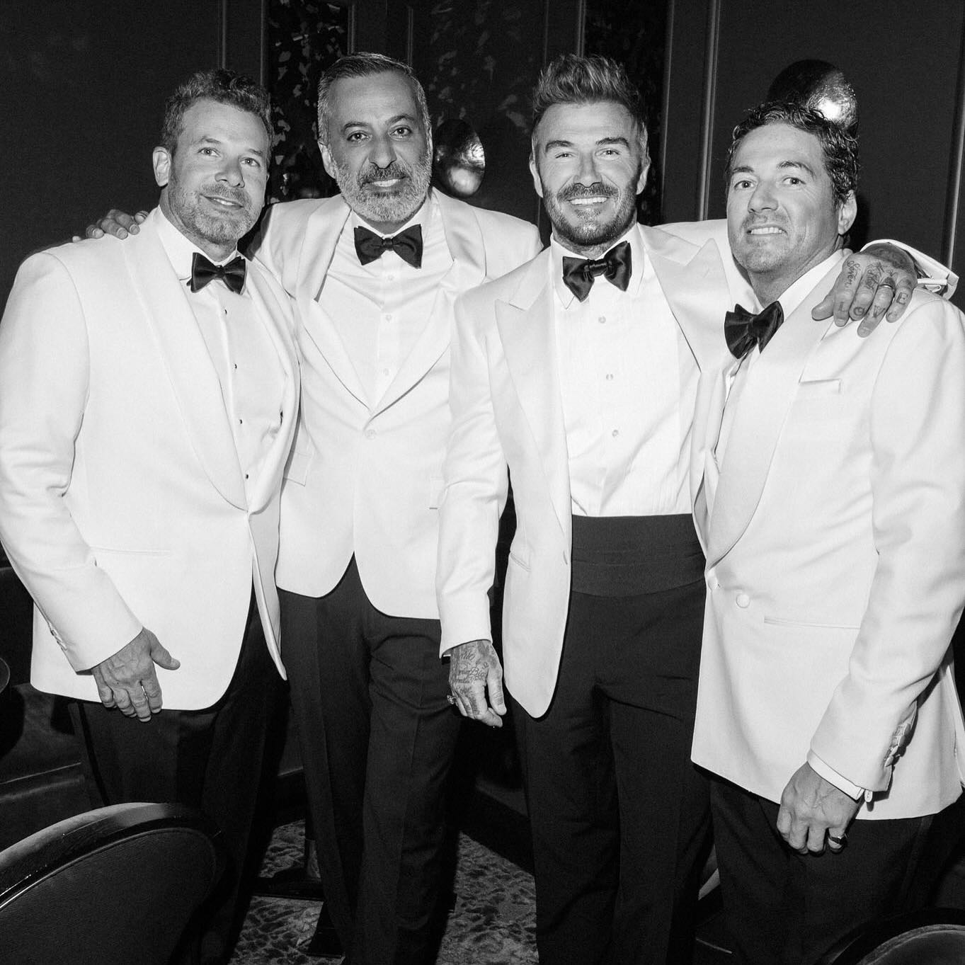 Bộ ảnh của gia đình Beckham trong bữa tiệc xa hoa quy tụ dàn sao Hollywood, bất chấp tin đồn rạn nứt- Ảnh 17. Bộ ảnh của gia đình Beckham trong bữa tiệc xa hoa quy tụ dàn sao Hollywood, bất chấp tin đồn rạn nứt- Ảnh 17.