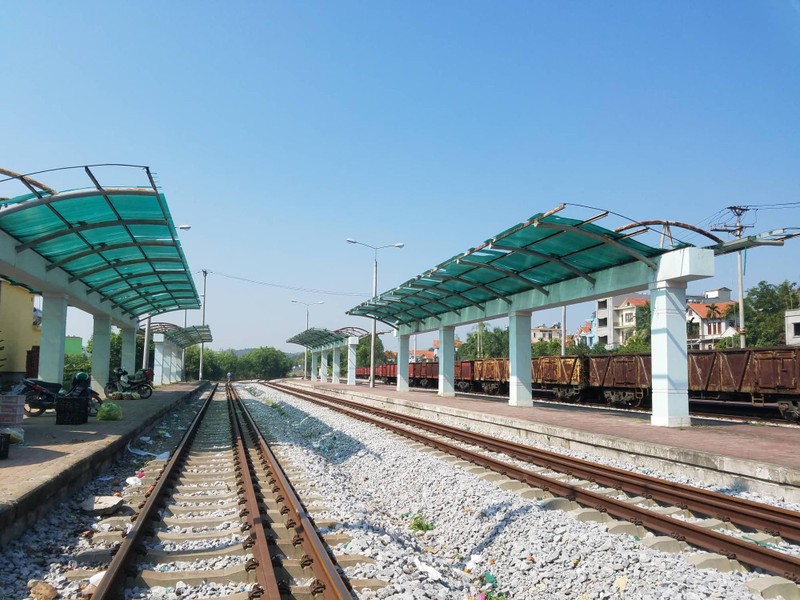 Vingroup muốn làm tuyến đường sắt tốc độ 300km/h Hà Nội - Quảng Ninh, Bộ tính kết hợp với dự án 8.300 tỷ- Ảnh 1.