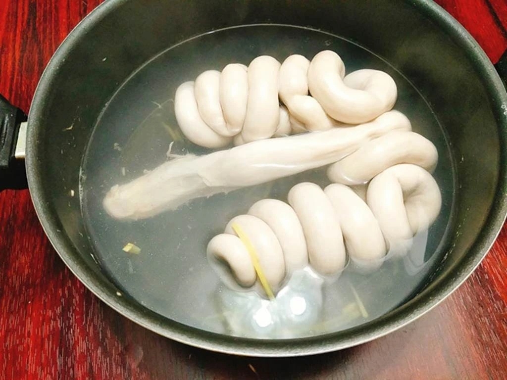 Lòng lợn “bách khoa toàn thư”: Mỗi miếng một tên gọi, ăn sai là mất hết tinh túy!- Ảnh 12.