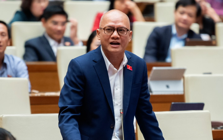 Lương giáo viên không đủ trang trải: Quan điểm từ Đại biểu Bế Trung Anh - Ảnh 1. Lương giáo viên không đủ trang trải: Quan điểm từ Đại biểu Bế Trung Anh - Ảnh 1.