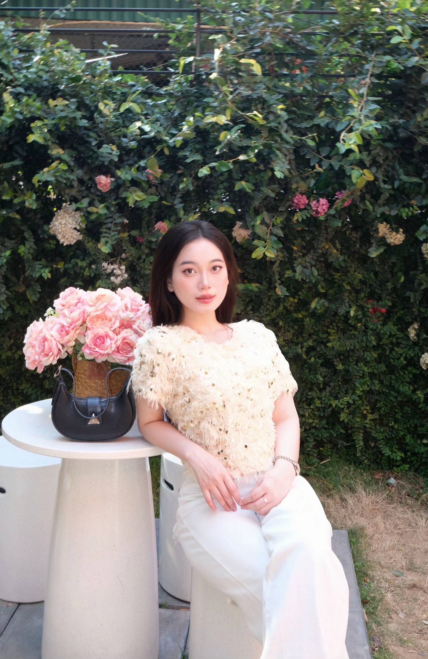 Vợ mới cưới của Hồ Văn Cường khoe visual nét căng, vóc dáng diện bikini đi biển mới gây xôn xao- Ảnh 6. Vợ mới cưới của Hồ Văn Cường khoe visual nét căng, vóc dáng diện bikini đi biển mới gây xôn xao- Ảnh 6.