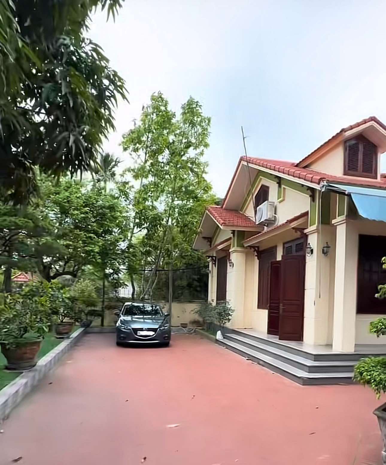 5 anh em chung sống hòa thuận trong 1 khu đất, xây 5 căn nhà giống hệt nhau ở Nam Định gây sốt MXH: Bí quyết nằm ở nhân vật đặc biệt này?- Ảnh 4. 5 anh em chung sống hòa thuận trong 1 khu đất, xây 5 căn nhà giống hệt nhau ở Nam Định gây sốt MXH: Bí quyết nằm ở nhân vật đặc biệt này?- Ảnh 4.