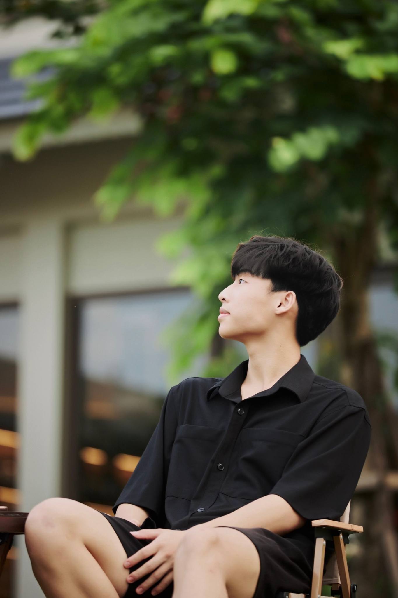 Nam sinh Olympia về Nhì nhưng chiếm trọn spotlight vì vẻ ngoài chuẩn "crush quốc dân", đã đẹp trai còn chơi bóng rổ giỏi: Nhìn profile mới choáng! - Ảnh 7. Nam sinh Olympia về Nhì nhưng chiếm trọn spotlight vì vẻ ngoài chuẩn "crush quốc dân", đã đẹp trai còn chơi bóng rổ giỏi: Nhìn profile mới choáng! - Ảnh 7.