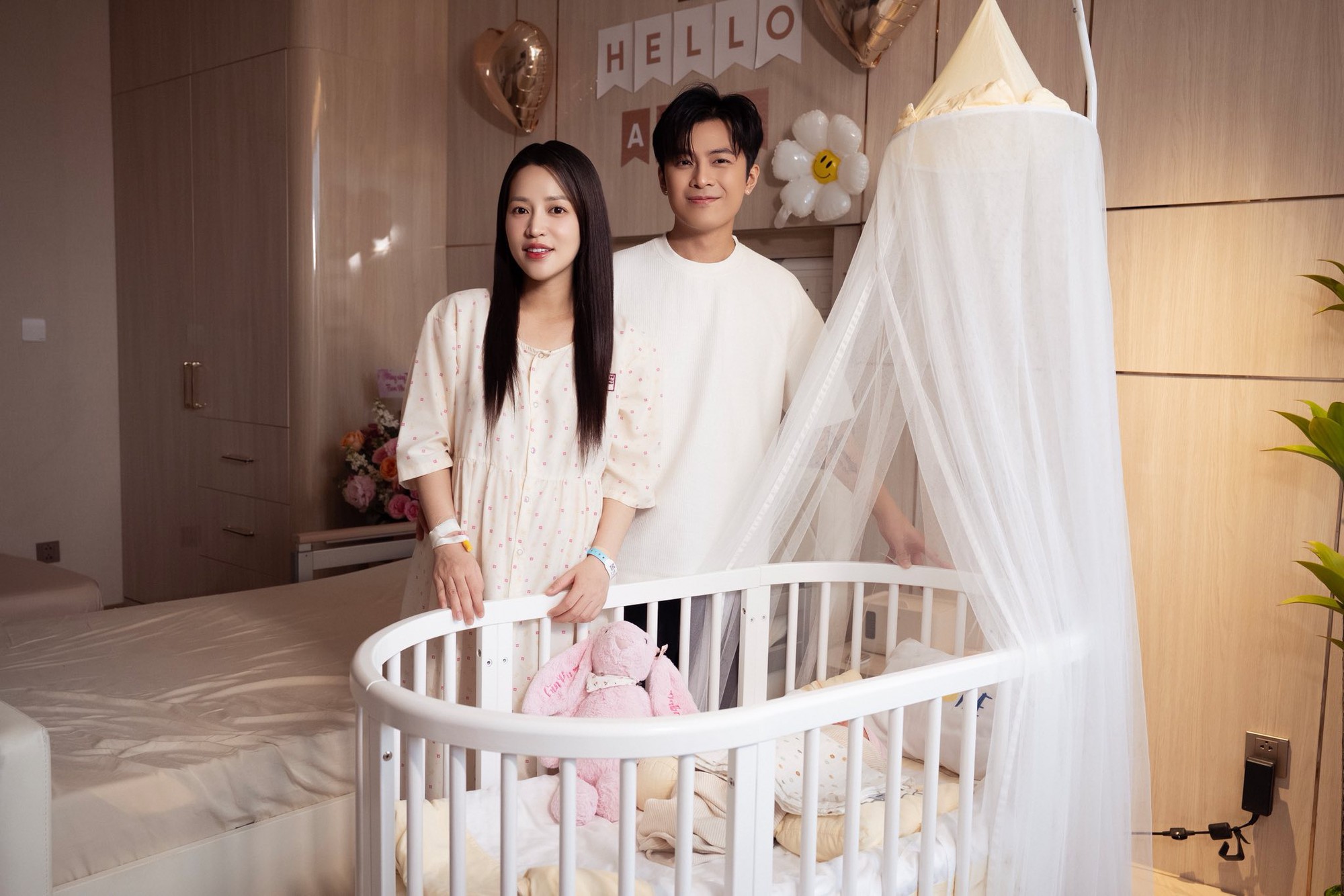 Puka lên tiếng làm rõ sự thật bức ảnh gây tranh cãi "dàn dựng quá đà" khi sinh con đầu lòng - Ảnh 11. Puka lên tiếng làm rõ sự thật bức ảnh gây tranh cãi "dàn dựng quá đà" khi sinh con đầu lòng - Ảnh 11.