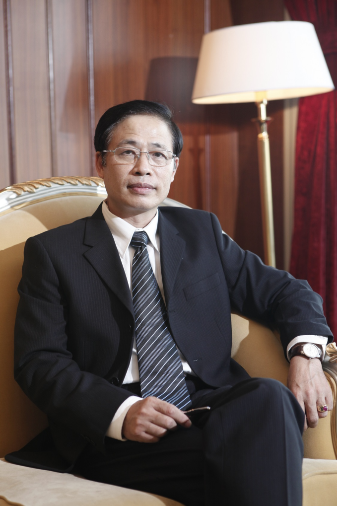 Người đàn ông đứng sau “đế chế vàng” lâu đời nhất Hà Nội đào tạo nhân viên chuẩn ‘con nhà lành’, nêu rõ quan điểm “đàn ông thông minh không lấy phụ nữ thành đạt” - Ảnh 3.