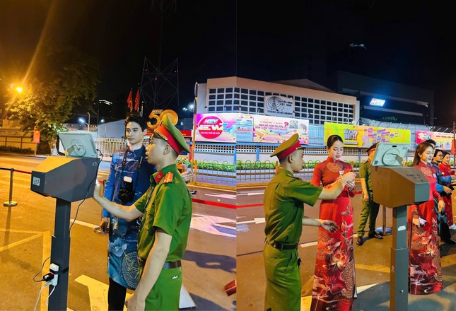 Bức tường an ninh Trong lễ diễu binh 30 / 4: Những người giữ bình yên cho đất nước - Ảnh 1. Bức tường an ninh Trong lễ diễu binh 30 / 4: Những người giữ bình yên cho đất nước - Ảnh 1.