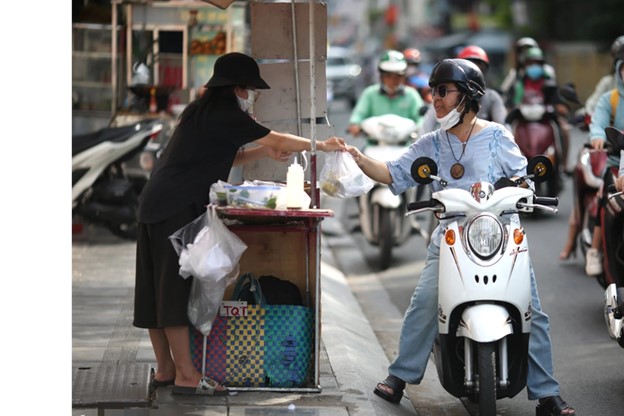 Tuổi xế chiều của NSƯT Bạch Long, sống độc thân trong căn nhà trọ suốt 20 năm- Ảnh 3. Tuổi xế chiều của NSƯT Bạch Long, sống độc thân trong căn nhà trọ suốt 20 năm- Ảnh 3.