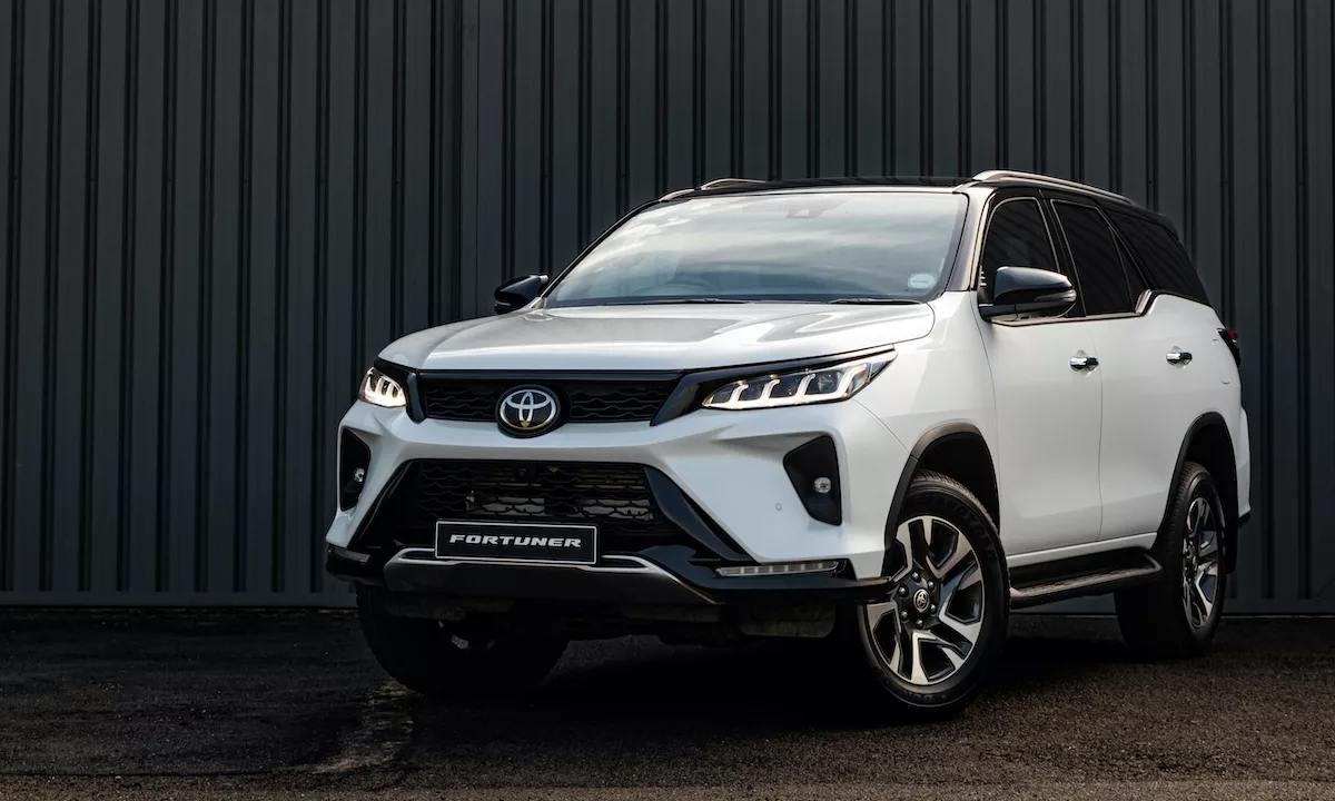 Toyota Fortuner 2025 ra mắt tháng sau: Lần đầu có bản hybrid, bổ sung ADAS, thiết kế thay đổi nhẹ - Ảnh 3.