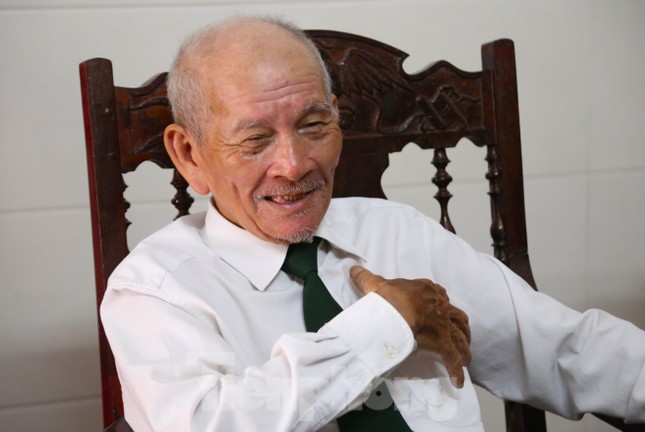 Cựu binh Trần Văn Thanh 76 tuổi chạy xe máy 1 . 300 Km vào TP hcm xem lễ diễu binh 30 / 4 - Ảnh 3.