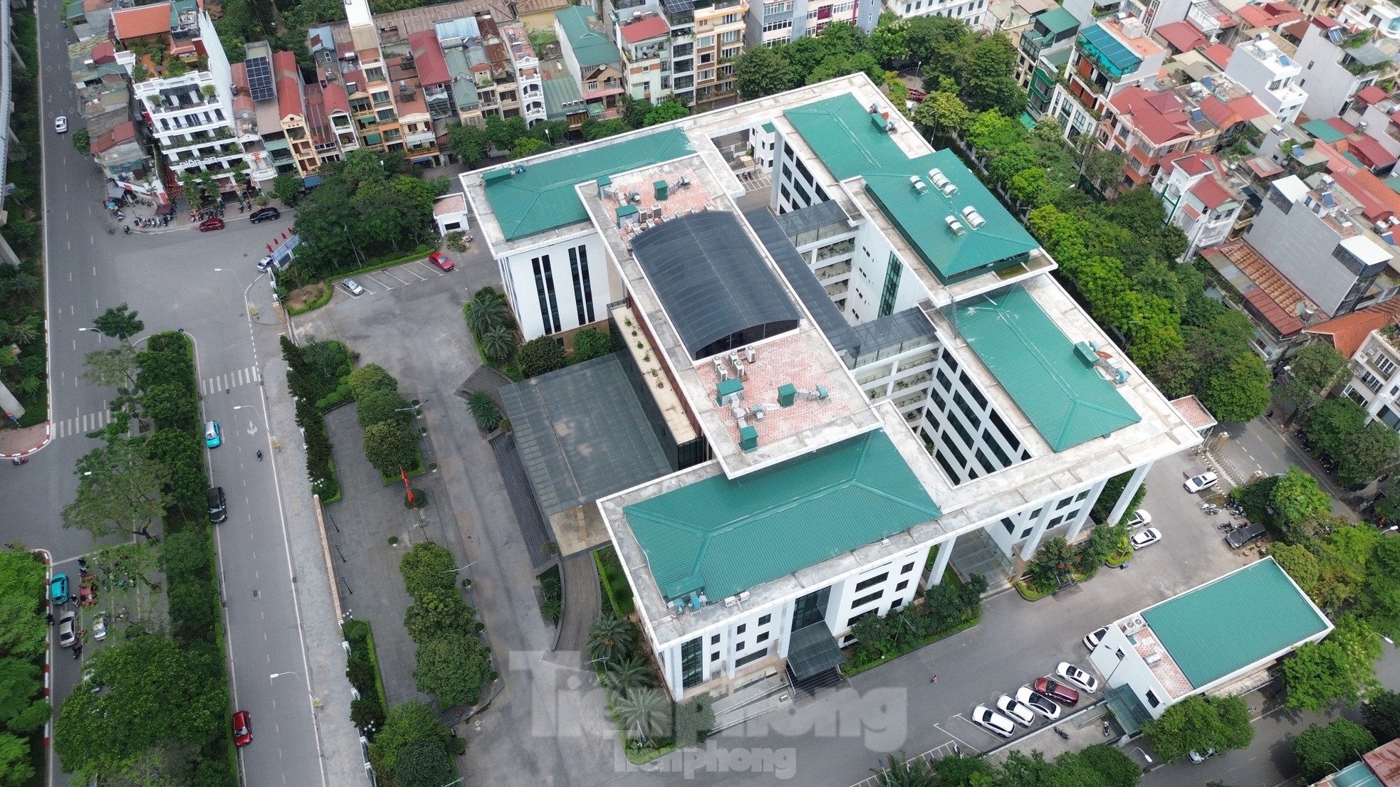 Trụ sở UBND phường Cầu Giấy có 185 phòng làm việc cho 50 cán bộ tại Hà Nội - Ảnh 8. Trụ sở UBND phường Cầu Giấy có 185 phòng làm việc cho 50 cán bộ tại Hà Nội - Ảnh 8.