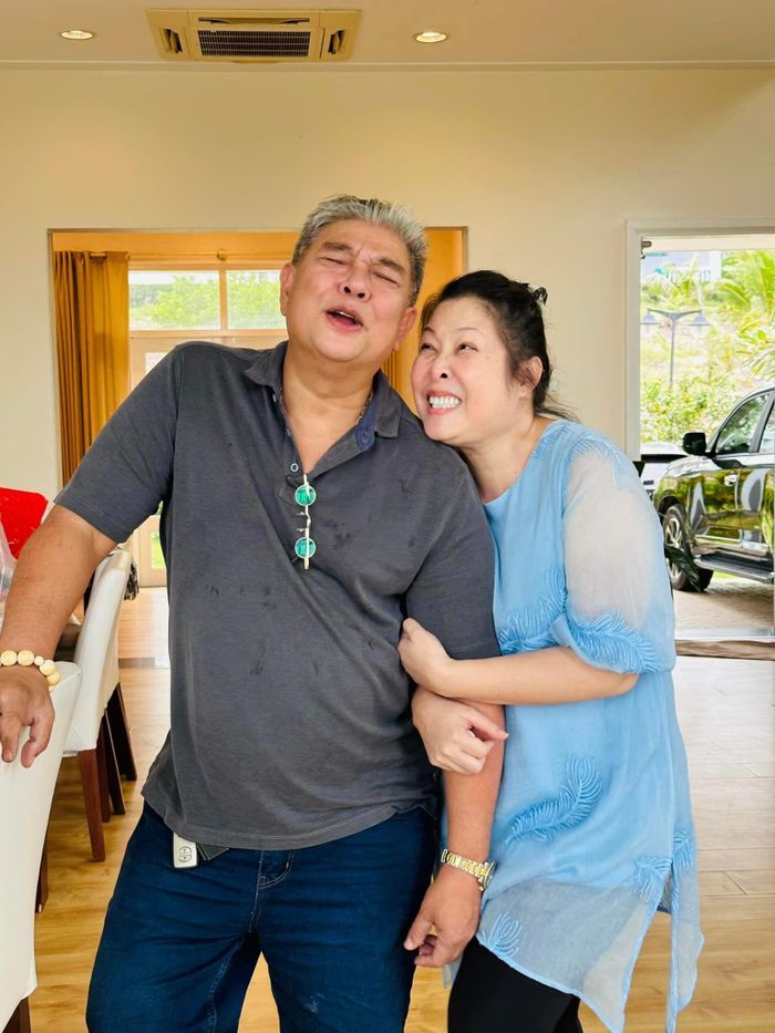 Nam thần Vbiz nhận cát-xê tới 60 cây vàng: Giải nghệ sớm, từng nặng tới gần 130kg- Ảnh 5.