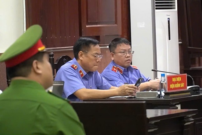 Phúc thẩm vụ Xuyên Việt Oil: Lê Đức Thọ được đề nghị giảm án 5 - 7 năm tù - Ảnh 1.