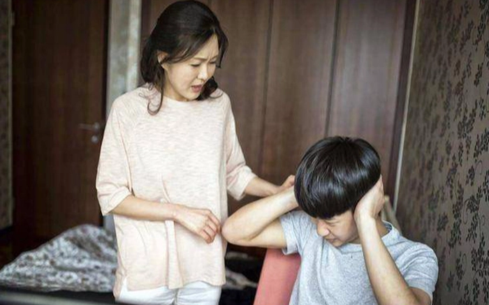Mẹ đơn thân Hà Nội bất lực vì những vi lệch lạc của con trai 2k10, thậm chí từng làm hành động khiến chị nghẹn ngào đau đớn- Ảnh 2.