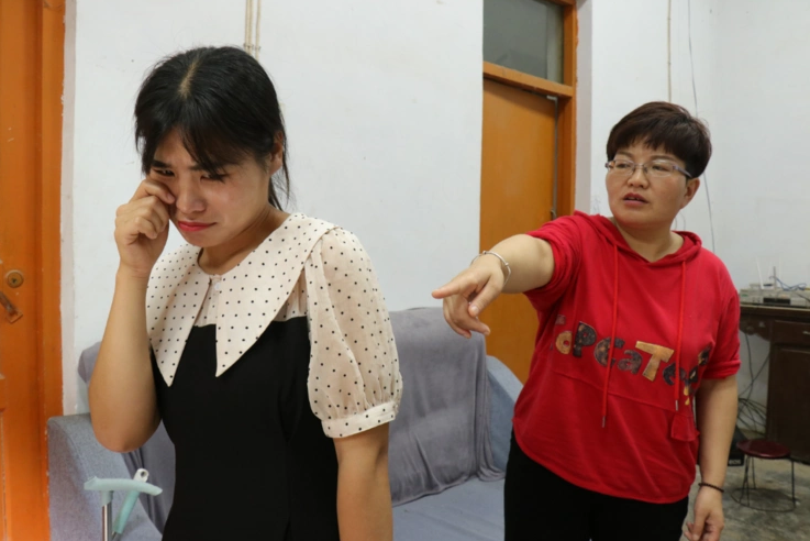 Dọn về sống chung nhà với bố mẹ và anh chồng chị dâu, tôi mới thấm thía cảnh làm dâu út cay đắng thế nào- Ảnh 1. Dọn về sống chung nhà với bố mẹ và anh chồng chị dâu, tôi mới thấm thía cảnh làm dâu út cay đắng thế nào- Ảnh 1.