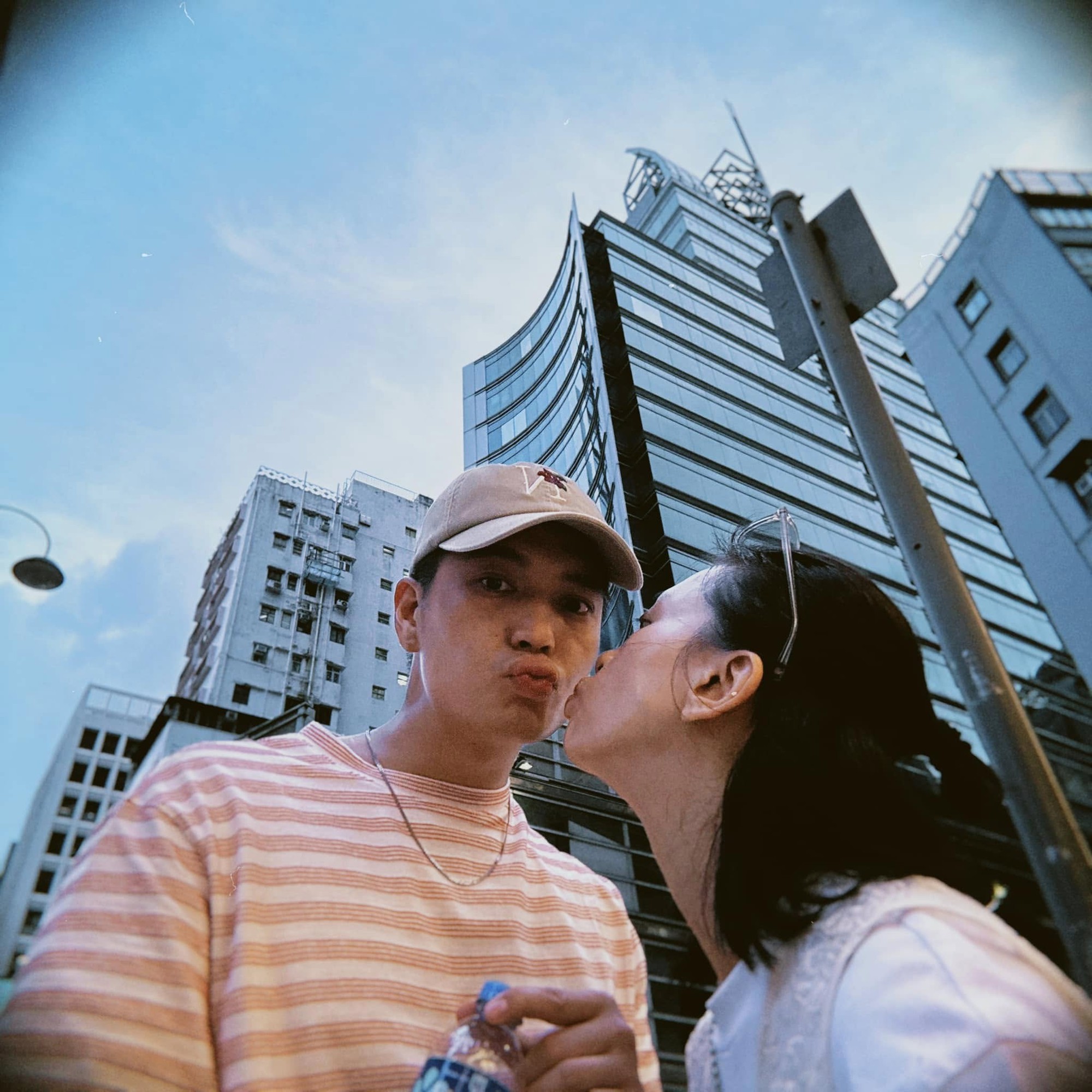 3 năm h&ocirc;n nh&acirc;n của Ng&ocirc; Thanh V&acirc;n: Được chồng k&eacute;m 11 tuổi chăm hơn em b&eacute;, ngoại h&igrave;nh g&acirc;y ngạc nhi&ecirc;n khi mang thai lần đầu ở tuổi 46 - Ảnh 3.