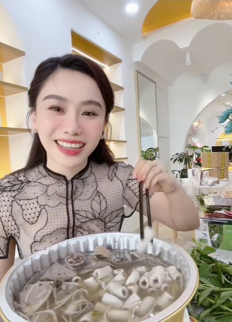 Tuyên bố cứng rắn của MC Anh Thơ về lòng xe điếu- Ảnh 1. Tuyên bố cứng rắn của MC Anh Thơ về lòng xe điếu- Ảnh 1.