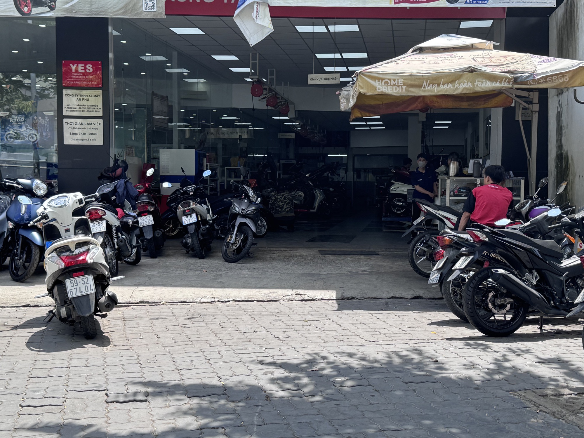 Vụ xe máy Yamaha bị đóng lại số máy được hãng "đền" xe mới cho khách hàng - Ảnh 1.