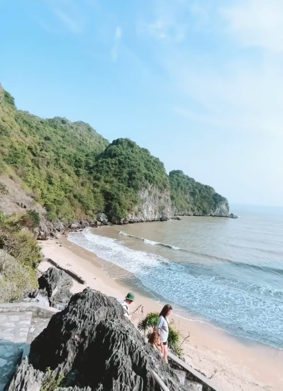 Bãi biển ở Cát Bà được mệnh danh là "thiên đường bí mật", nhiều người bất ngờ vì chưa từng nghe tên - Ảnh 6.