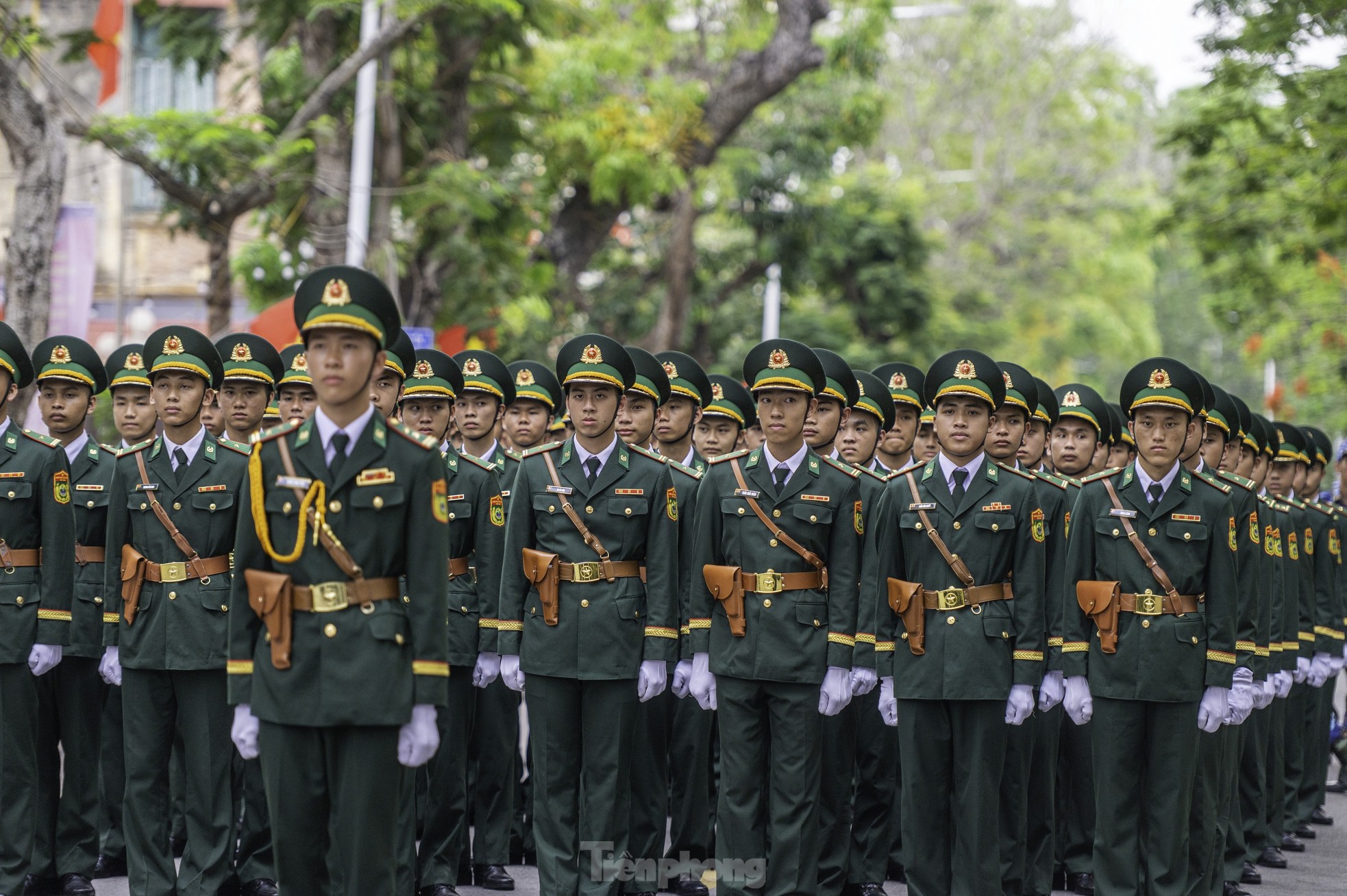Hải Phòng tổ chức duyệt đội ngũ diễu hành kỷ niệm 70 năm Giải phóng thành phố - Ảnh 7.