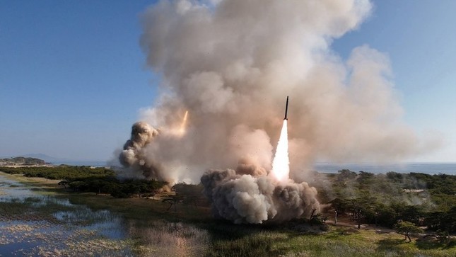 Kim Jong - un giám sát cuộc tập trận phản công hạt nhân tại Triều Tiên ngày 8 / 5 - Ảnh 4.