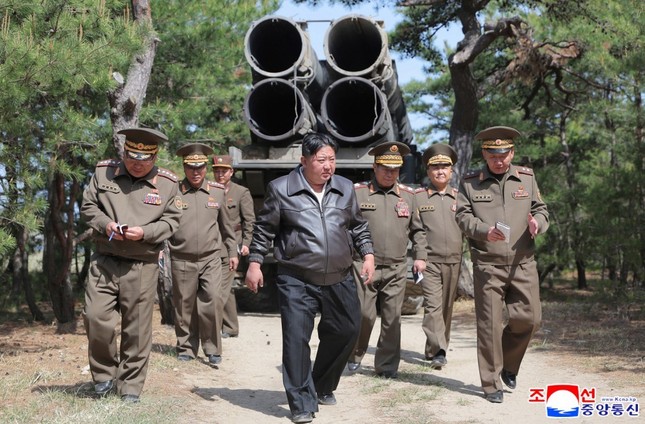Kim Jong - un giám sát cuộc tập trận phản công hạt nhân tại Triều Tiên ngày 8 / 5 - Ảnh 3.