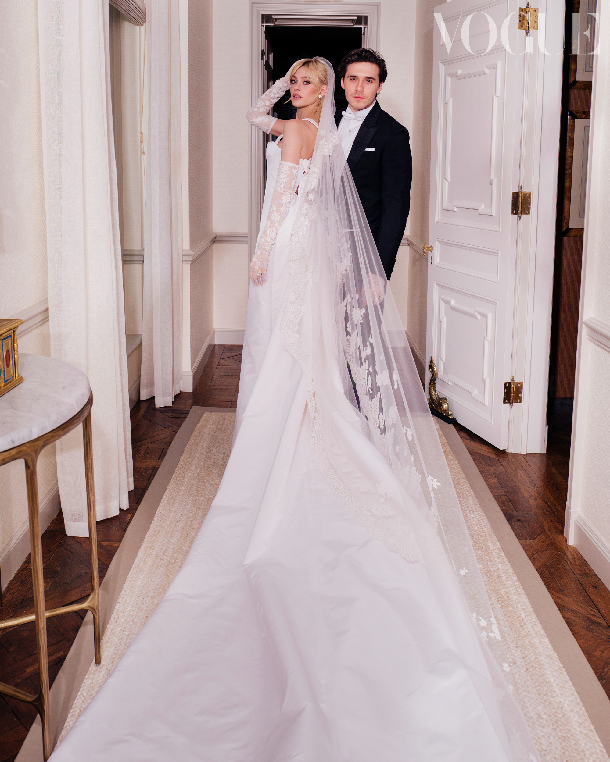 Victoria Beckham bị con dâu tỷ phú đăng đàn "đá đểu", cậu út liền nhảy vào đáp trả thay mẹ? - Ảnh 7. Victoria Beckham bị con dâu tỷ phú đăng đàn "đá đểu", cậu út liền nhảy vào đáp trả thay mẹ? - Ảnh 7.