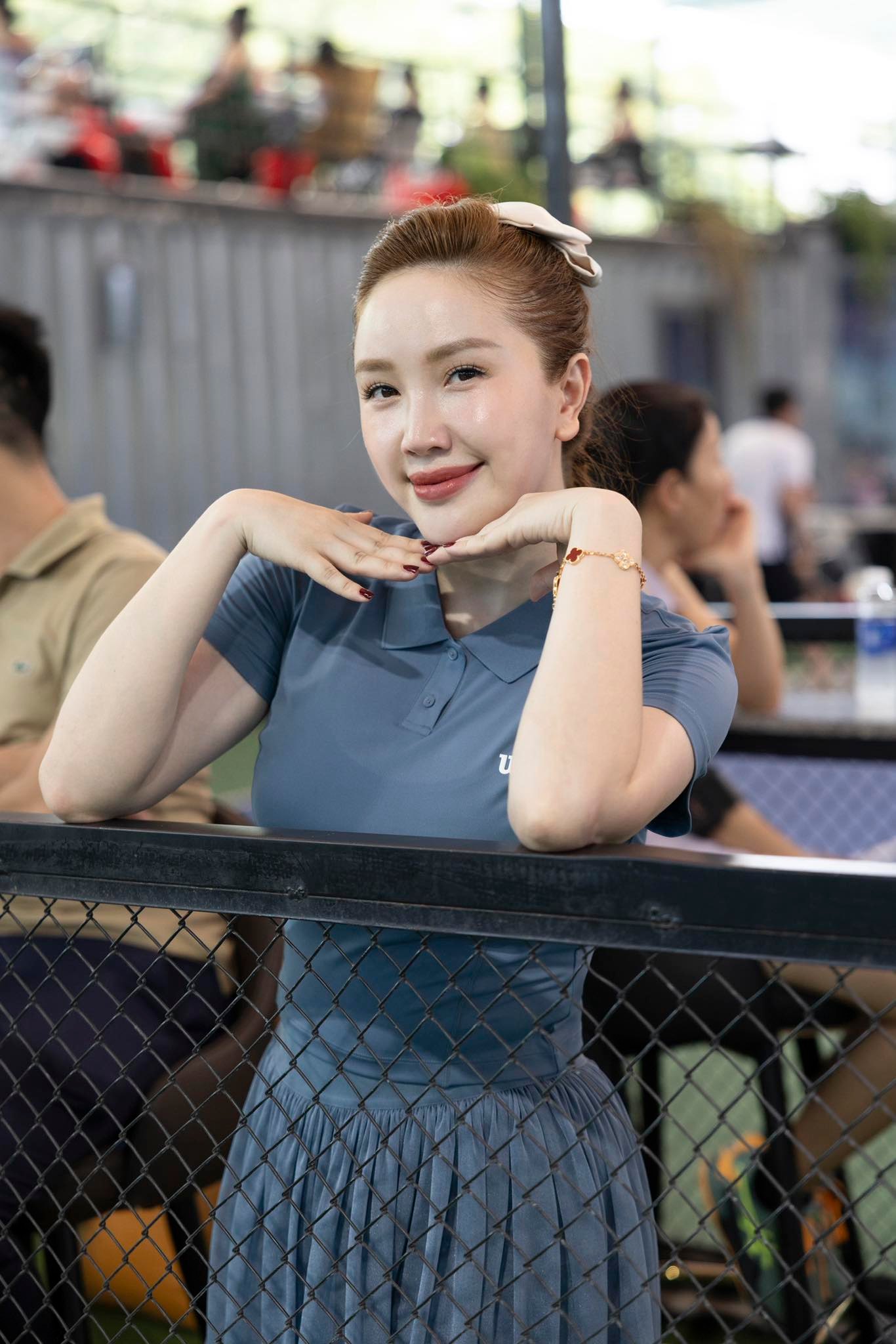 Được chồng đại gia “dụ dỗ” chơi pickleball, Bảo Thy gây sốt với visual xinh ngỡ ngàng trên sân đấu- Ảnh 7. Được chồng đại gia “dụ dỗ” chơi pickleball, Bảo Thy gây sốt với visual xinh ngỡ ngàng trên sân đấu- Ảnh 7.