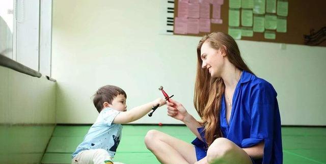 Bé gái 6 tuổi cứ thứ sáu lại đau bụng dữ dội: Tới viện, bác sĩ nói 1 câu duy nhất khiến cha mẹ bừng tỉnh - Ảnh 2.