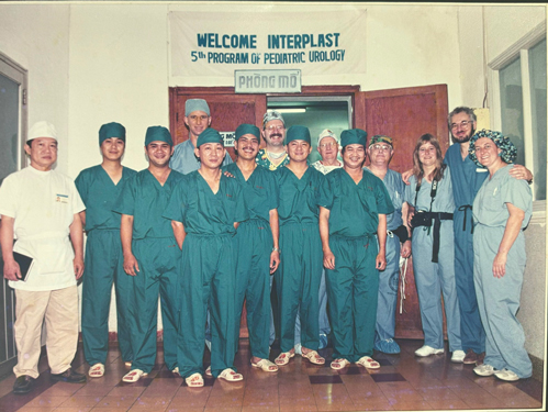 Vĩnh biệt b&aacute;c sĩ Trần Th&agrave;nh Trai - một tấm gương tận hiến!- Ảnh 1.