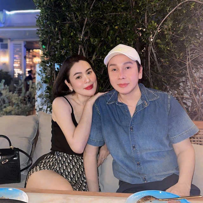 Hoa hậu Việt vướng tin mang thai giả: Chồng bị đồn thổi về giới tính, đang sống biệt thự 200 tỷ - Ảnh 11. Hoa hậu Việt vướng tin mang thai giả: Chồng bị đồn thổi về giới tính, đang sống biệt thự 200 tỷ - Ảnh 11.