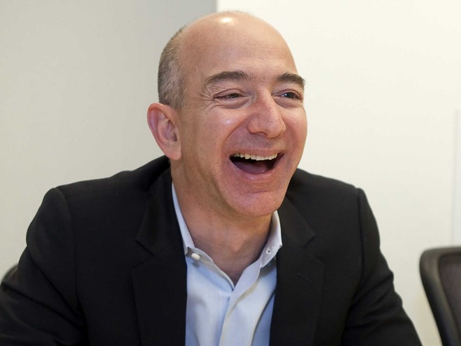 Kẻ thích “troll” cả thế giới, người ngồi im thâu tóm tất cả: Elon Musk và Jeff Bezos ai thực sự đang thắng?- Ảnh 3.