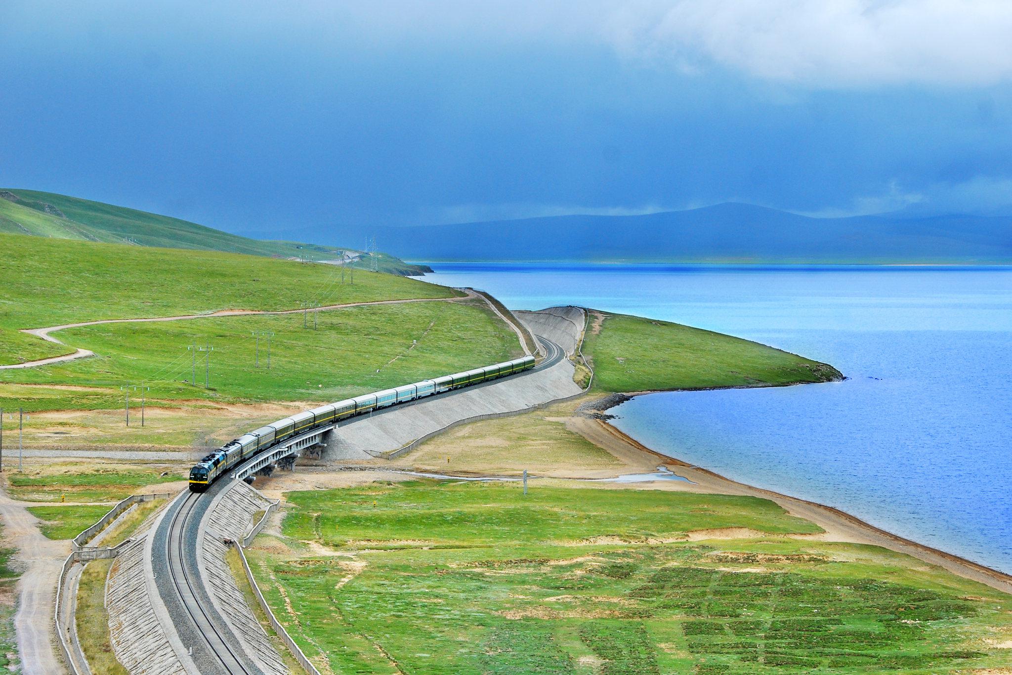 Chuyến tàu chạy gần 2000km, đi mất 2 ngày: Du khách nhận xét "Như một giấc mơ" - Ảnh 14.