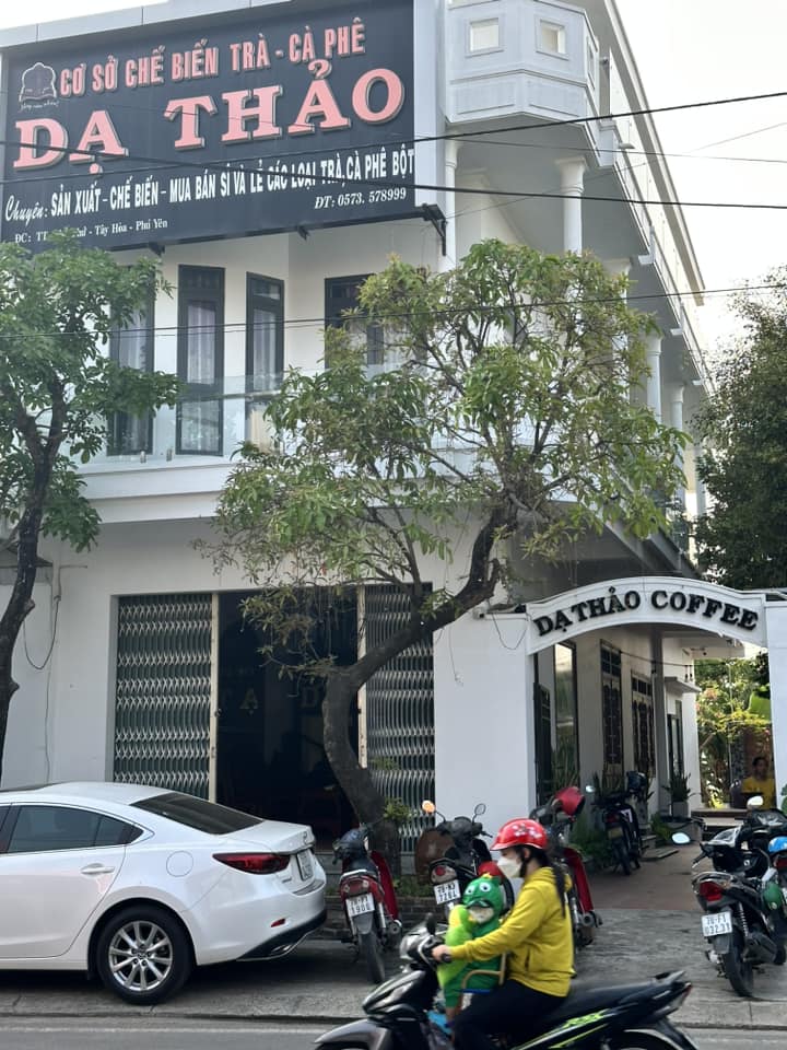 Cơ sở bán hơn 17 tấn cà phê giả từng quảng bá sản phẩm là "mộc nguyên chất", nổi tiếng thế nào ở Phú Yên? - Ảnh 2. Cơ sở bán hơn 17 tấn cà phê giả từng quảng bá sản phẩm là "mộc nguyên chất", nổi tiếng thế nào ở Phú Yên? - Ảnh 2.