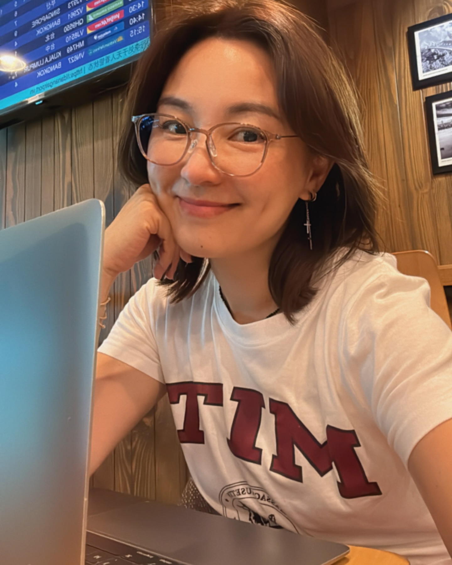 Dàn sao "Ỷ Thiên Đồ Long Ký" ngày ấy - bây giờ: Triệu Mẫn và Chu Chỉ Nhược so kè nhan sắc cực căng ở tuổi trung niên- Ảnh 21. Dàn sao "Ỷ Thiên Đồ Long Ký" ngày ấy - bây giờ: Triệu Mẫn và Chu Chỉ Nhược so kè nhan sắc cực căng ở tuổi trung niên- Ảnh 21.