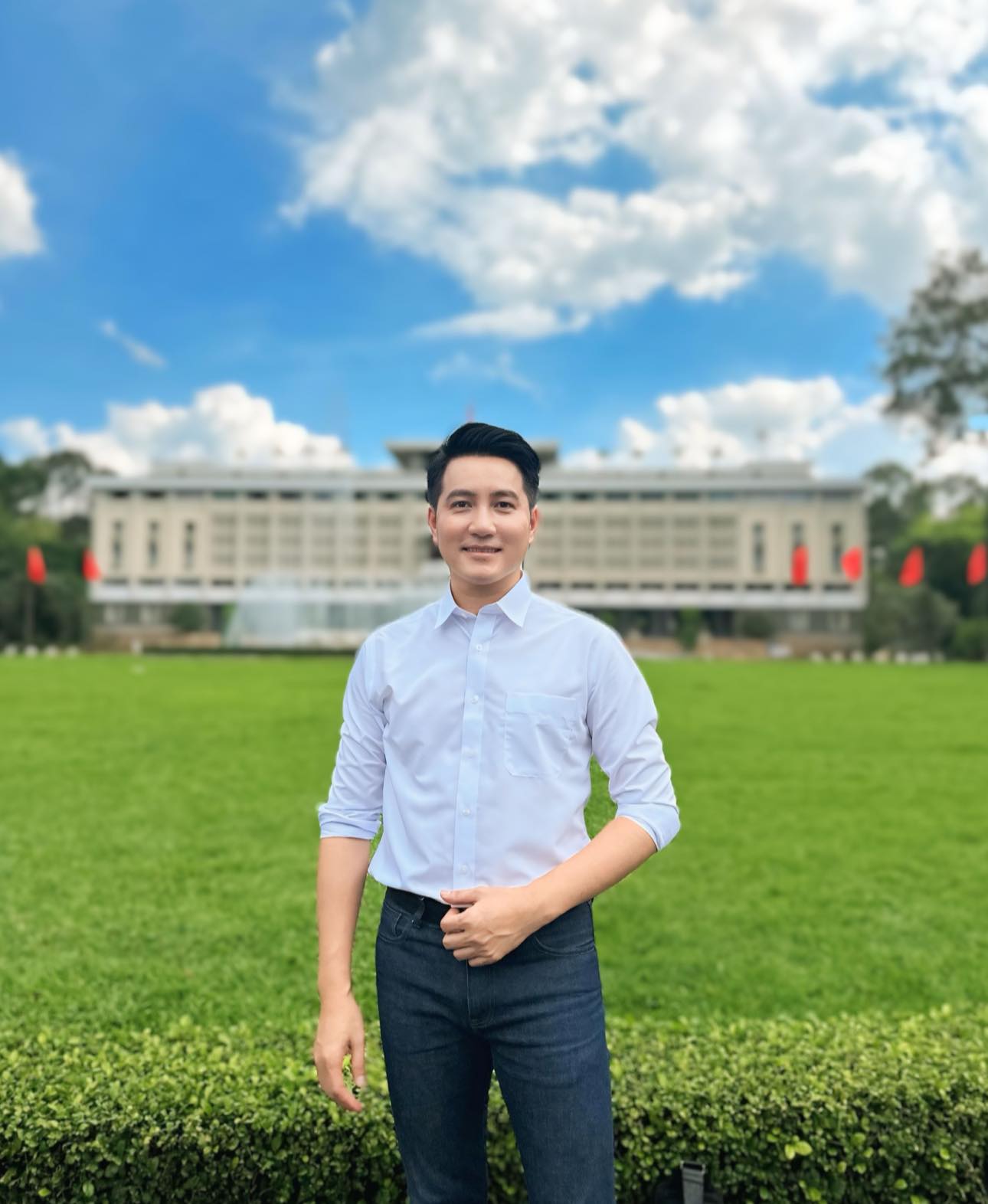 Ca sĩ Phi Hùng sau 10 tháng lên tiếng về thông tin cưới mẹ đơn thân Ngọc Lan - Ảnh 1. Ca sĩ Phi Hùng sau 10 tháng lên tiếng về thông tin cưới mẹ đơn thân Ngọc Lan - Ảnh 1.