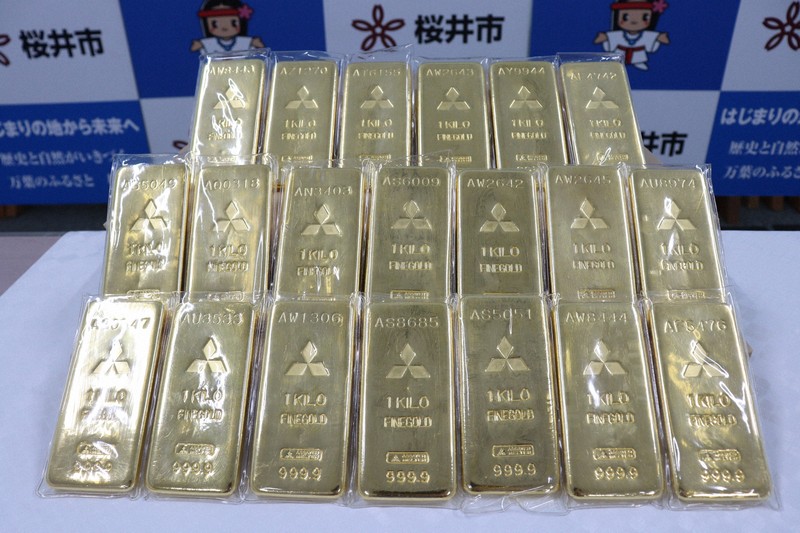 Người đàn ông tặng 20kg vàng cho thành phố để nâng cấp cơ sở hạ tầng - Ảnh 1.