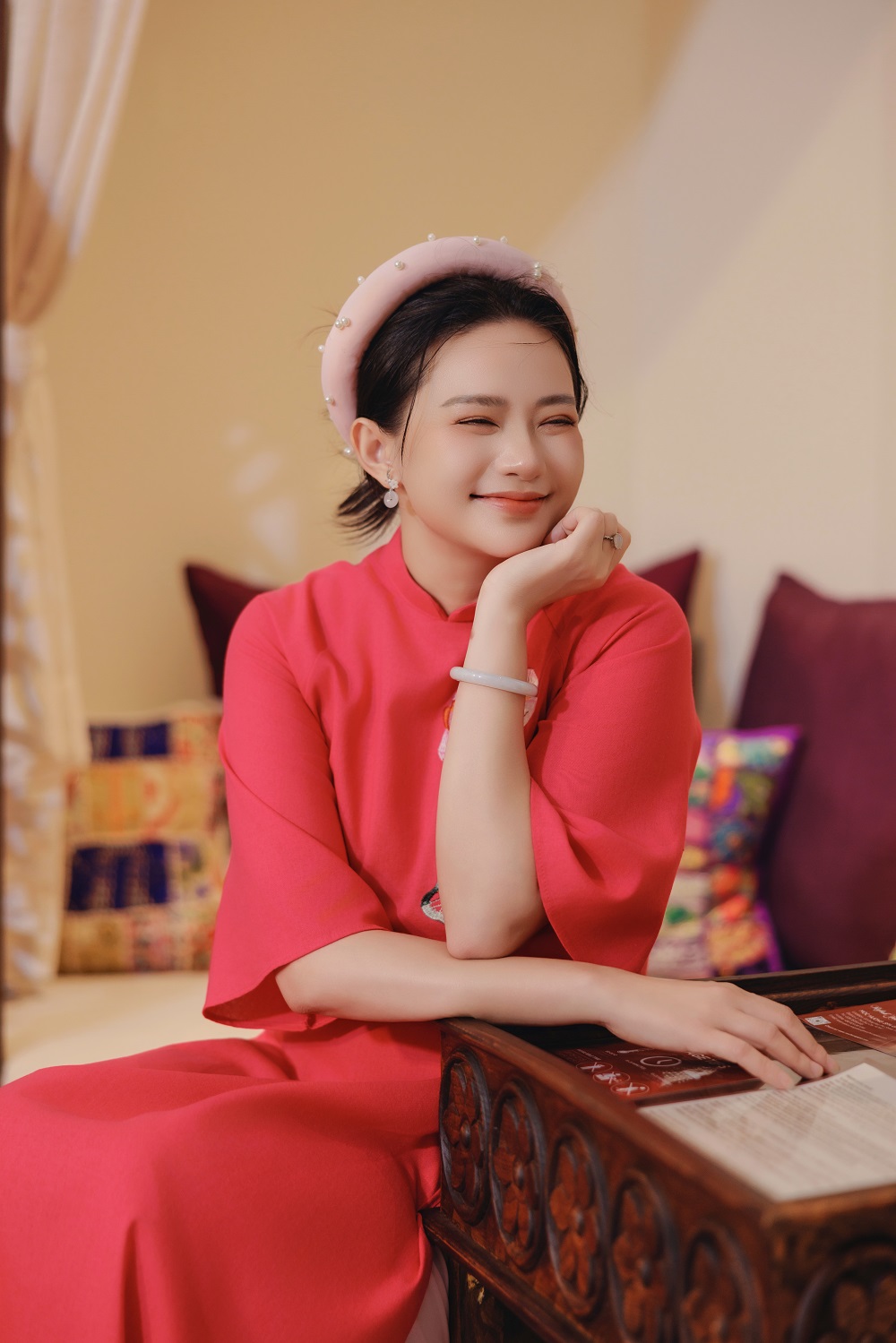 Đại gia 63 tuổi trao tất cả tài sản cho vợ kém 26 tuổi đứng tên và quản lý: "Cô ấy đã thay đổi" - Ảnh 7. Đại gia 63 tuổi trao tất cả tài sản cho vợ kém 26 tuổi đứng tên và quản lý: "Cô ấy đã thay đổi" - Ảnh 7.