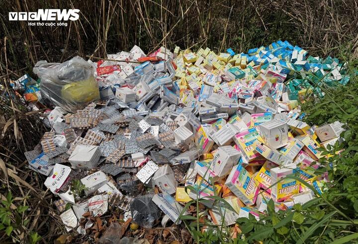 Gi&aacute;m đốc C&ocirc;ng ty thực phẩm chức năng bị đổ ven đường ở TP . HCM bị điều tra - Ảnh 1.