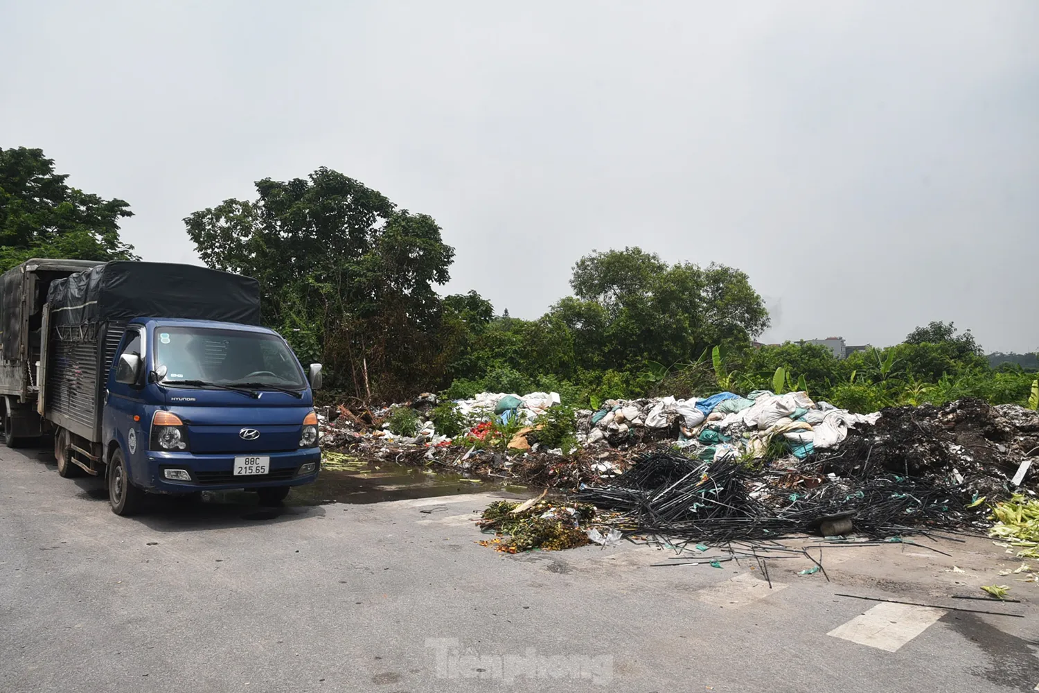 Cảnh hoang t&agrave;n 2 dự &aacute;n cảng cạn v&agrave;ng của H&agrave; Nội chưa ho&agrave;n th&agrave;nh - Ảnh 2.