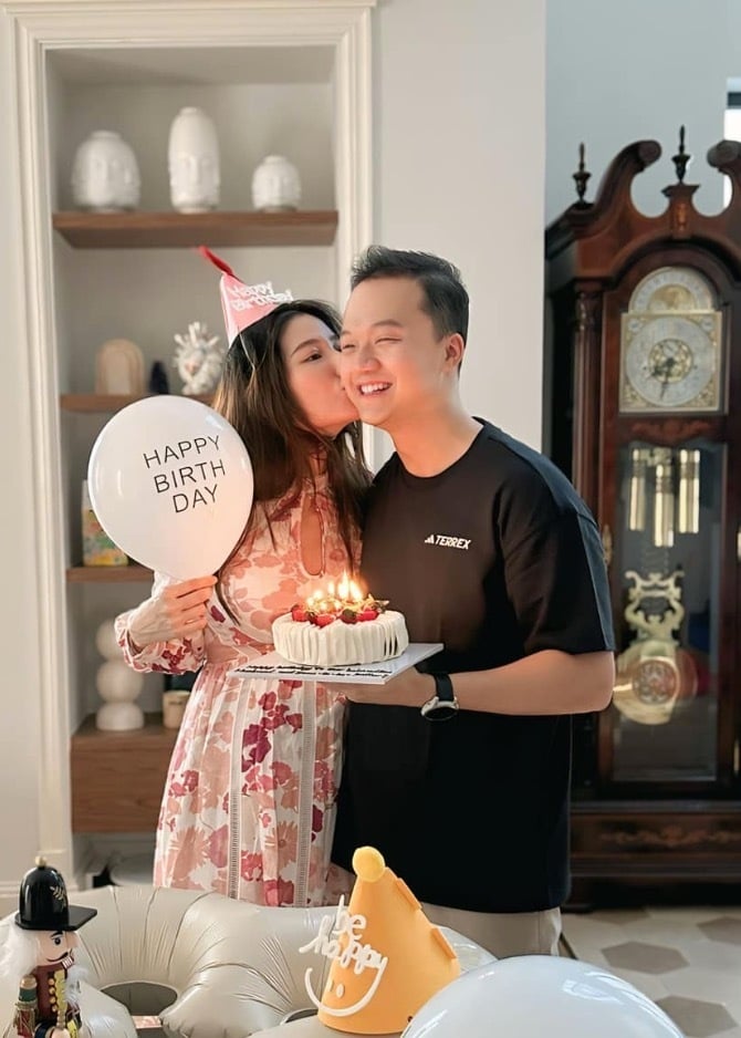 Sao nữ Vbiz được cầu hôn ở độ cao 900m: Từng rạn nứt vì yêu xa, giữ kín 1 thông tin trong suốt 7 tháng- Ảnh 9.